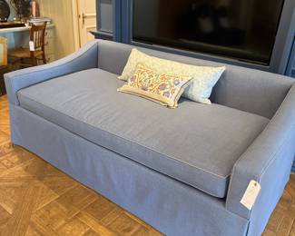 Beautiful daybed with trundle