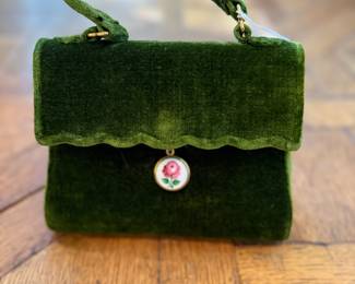 Adorable velvet handbag