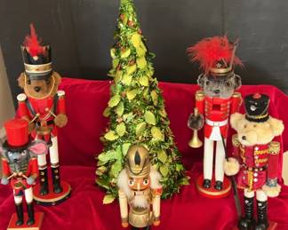 Nutcracker Animals And Solider