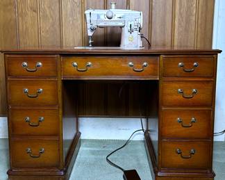 1950s Singer Sewing Machine 401 in Hampden Court Desk