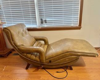 Mid Century Modern Contour Massage Reclining Lounge Chair
