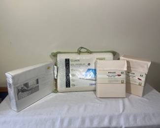 Luxury Bedding and Pillow Set