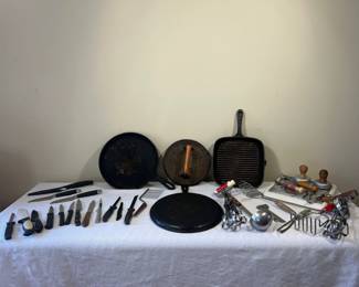 Vintage Kitchenware CollectionCast Iron