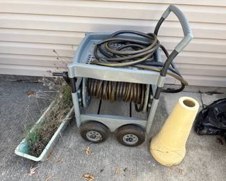 Suncast Hose Reel Cart