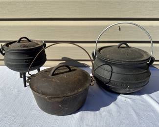 Set of Three Cast Iron Potjie Pots