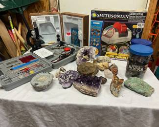 Mineral Rocks & Accessories