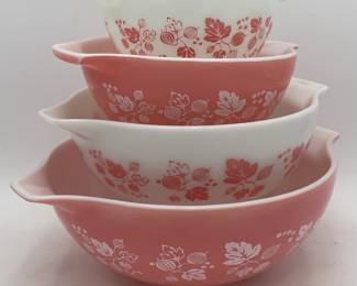Pyrex 4 Pc. Pink Gooseberry Cinderella Bowl Set