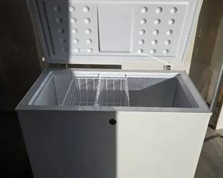 GE Chest Freezer