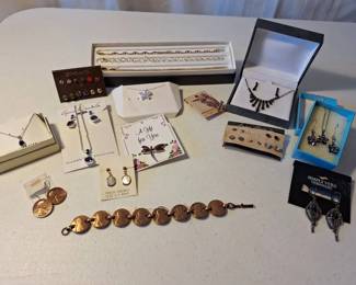 New Or Like New Jewelry