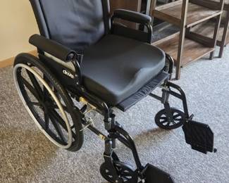 Like new Drive 18 inch Wheelchair with cushion