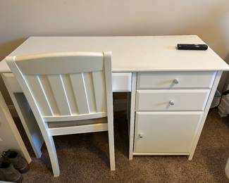 White desk and chair 