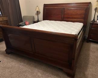 King sleigh bed
