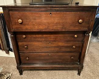 Antique dresser / chest
