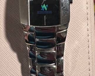 206Oct 22 2025 08 54amNePx