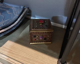 132Oct 22 2025 02 03amXpzj