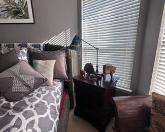 273Oct 22 2025 09 47pmNTKY