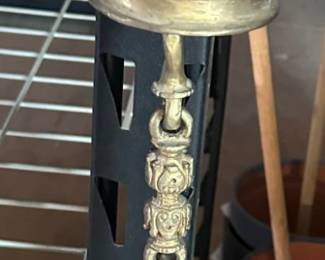 216Oct 22 2025 08 10pmLmNx