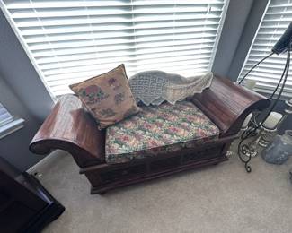 274Oct 22 2025 09 47pm9uxz