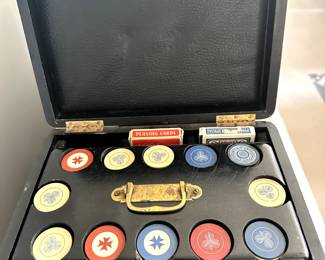 VINTAGE TRAVEL POKER SET IN ORIGINAL CASE II
