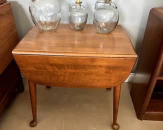 FURNITURE VINTAGE DROP LEAF TABLE