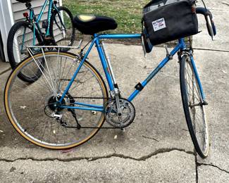 MIYATA ROAD BIKE