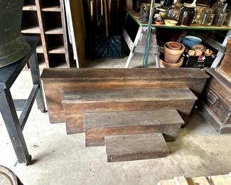 WOOD TIERED SHELVING UNIT