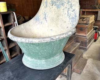 GALVENIZED COWBOY BATHTUB