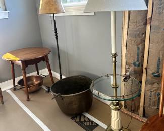 FLOOR LAMPS ASH BUCKET