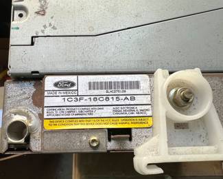Ford AM/FM 6 Disc CD Radio,