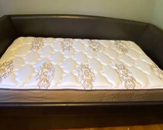 Twin Day Bed With Trundle brown Leather Like