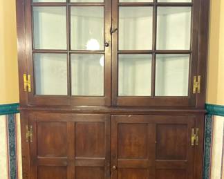 Vintage Wooden Corner Hutch With 3 Shelves With Glass Door Closed Storage