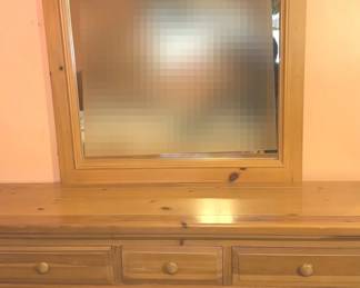 Wooden Dresser Seven 7drawers With Mirror