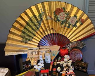 40 Pieces of Miscellaneous Asian Novelty Items