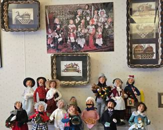 Byers Choice Carolers, Puzzle Art, Baskets