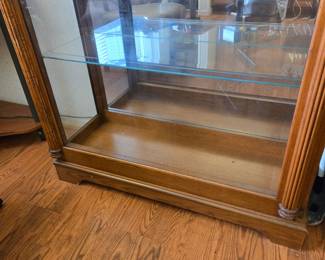 Beautiful Lighted Storage Cabinet/Table.  Front Slides Left & Right
