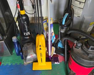 Floor Cleaners. Wet Vac