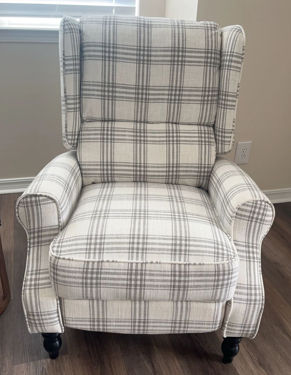 Wingback Reclining Chair 1