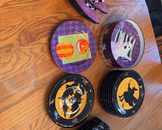Assorted Halloween plates