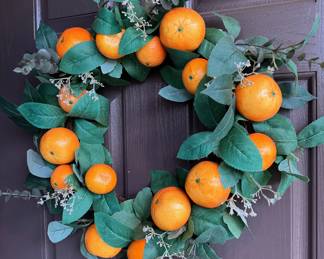 Front door wreath, oranges. LOT 5