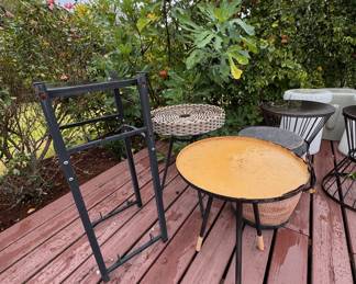 Assorted outdoor plant/drink stands. LOT 40