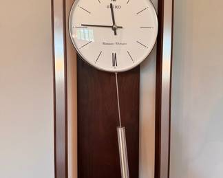 Seiko Westminster wall clock, works beautifully.