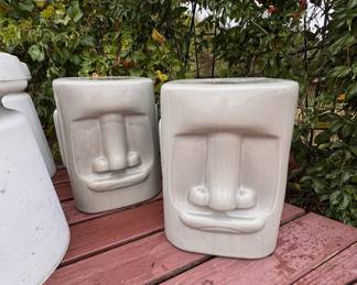 Outdoor drink/plant stands. LOT 41