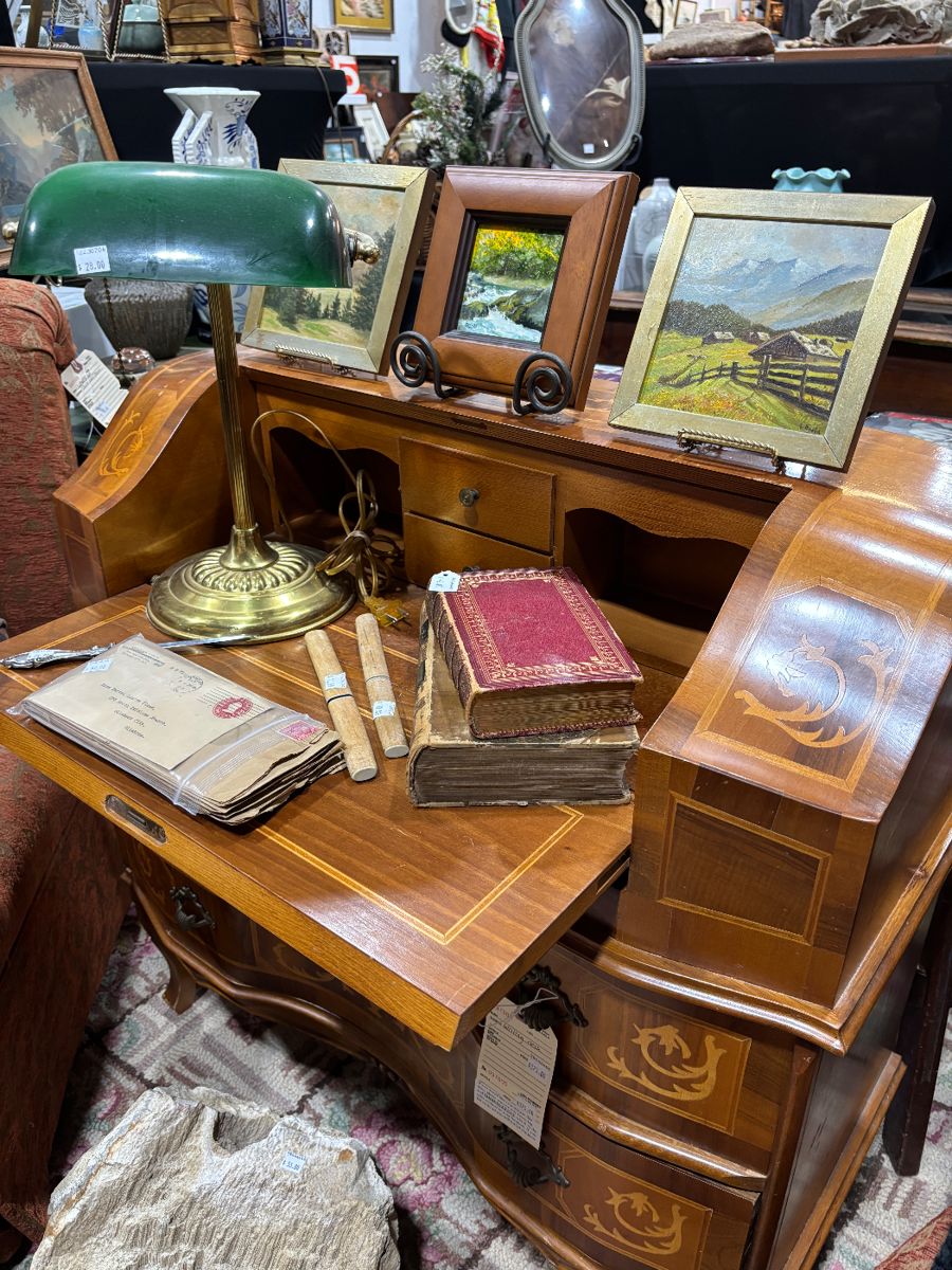 Stephen Spicer's Collections in Cookeville, TN starts on 11/21/2025
