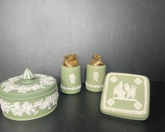 Wedgwood Jasperware lighters & lidded boxes vtg