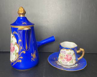 Porcelain tea set France vtg