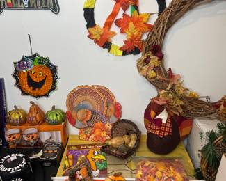 Fall & Thanksgiving decorations