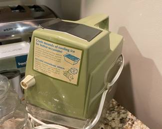 Vintage Oster Imperial electric ice crusher