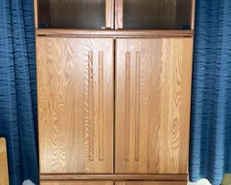 Media cabinet