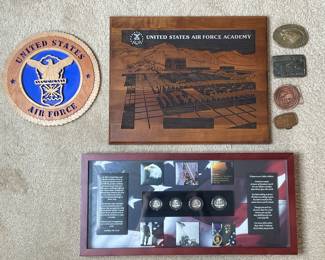 US Air Force decor and belt buckles vtg