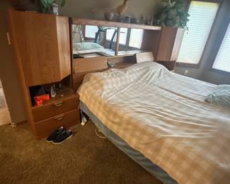 Bedframe with headboard & side cabinets